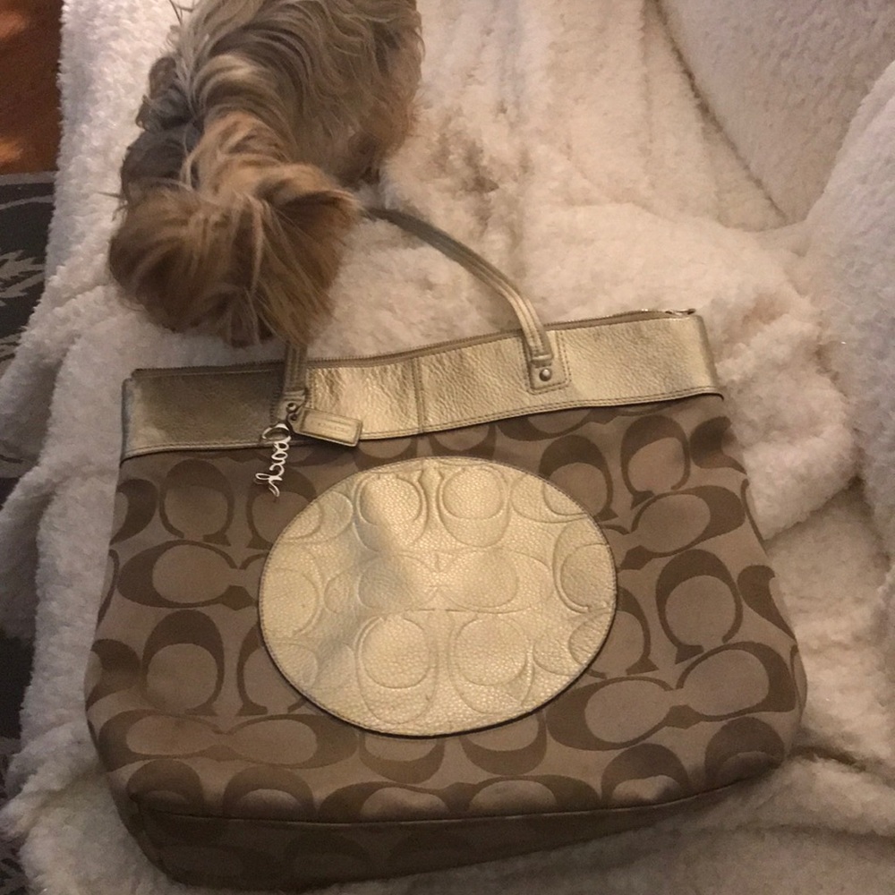 Coach Logo Leather Large Zippered Tote